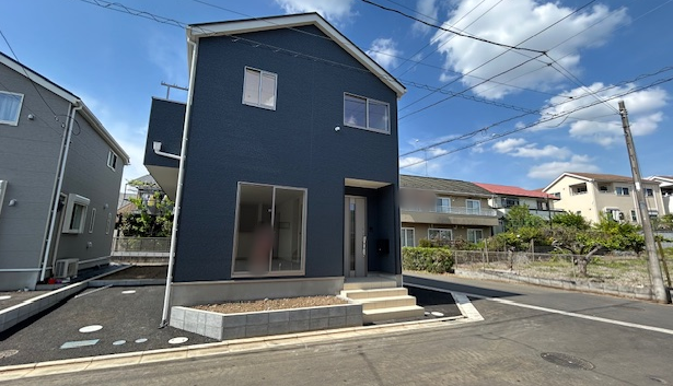 �O�ʓ��H�܂ތ��n�ʐ^ -