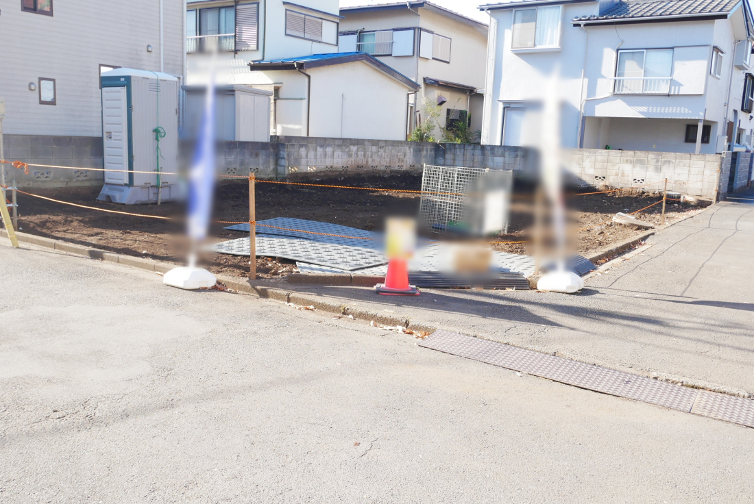 �O�ʓ��H�܂ތ��n�ʐ^ -