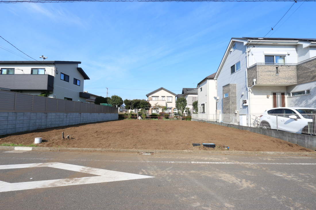 �O�ʓ��H�܂ތ��n�ʐ^ -