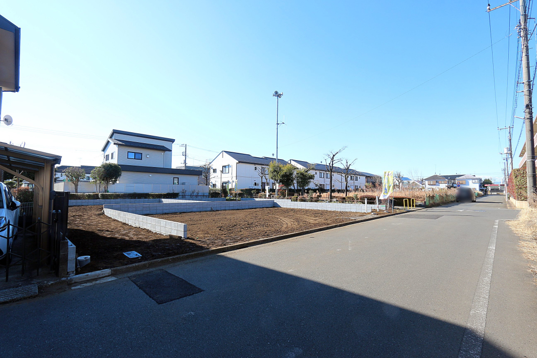 �O�ʓ��H�܂ތ��n�ʐ^ -