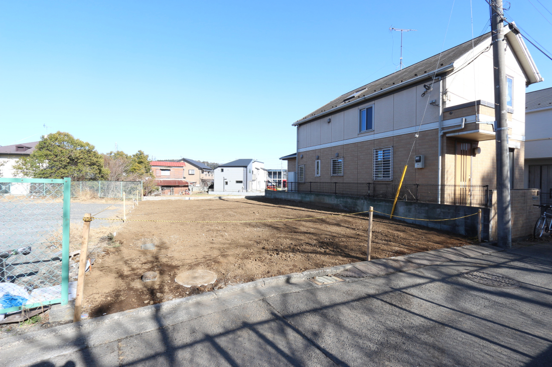 �O�ʓ��H�܂ތ��n�ʐ^ -