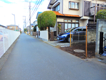 �O�ʓ��H�܂ތ��n�ʐ^ -