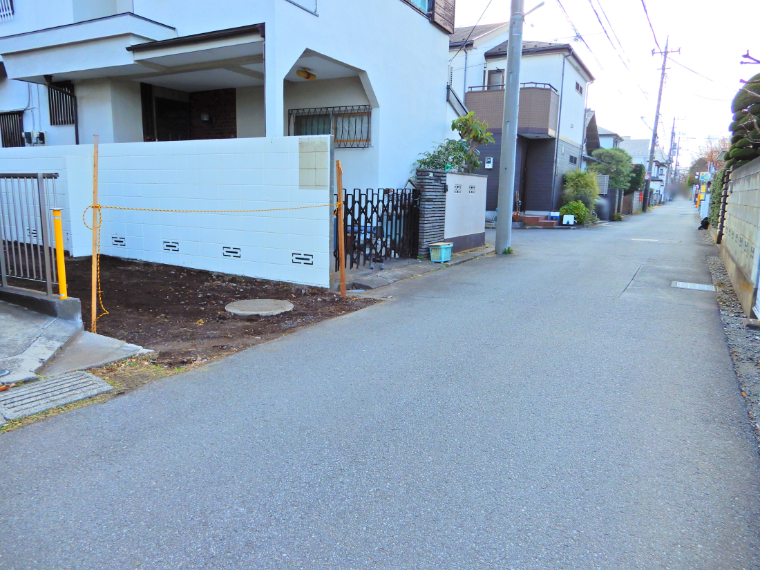 �O�ʓ��H�܂ތ��n�ʐ^ -