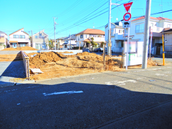 �O�ʓ��H�܂ތ��n�ʐ^ -