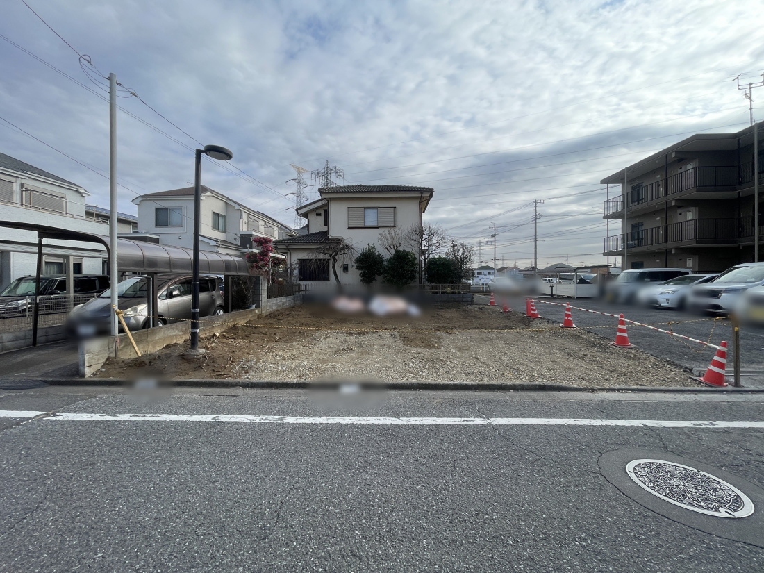 �O�ʓ��H�܂ތ��n�ʐ^ -