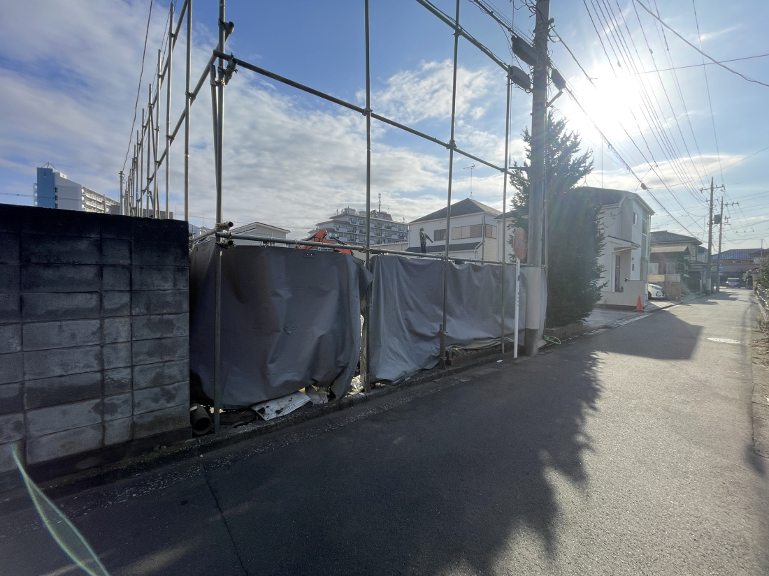 �O�ʓ��H�܂ތ��n�ʐ^ -