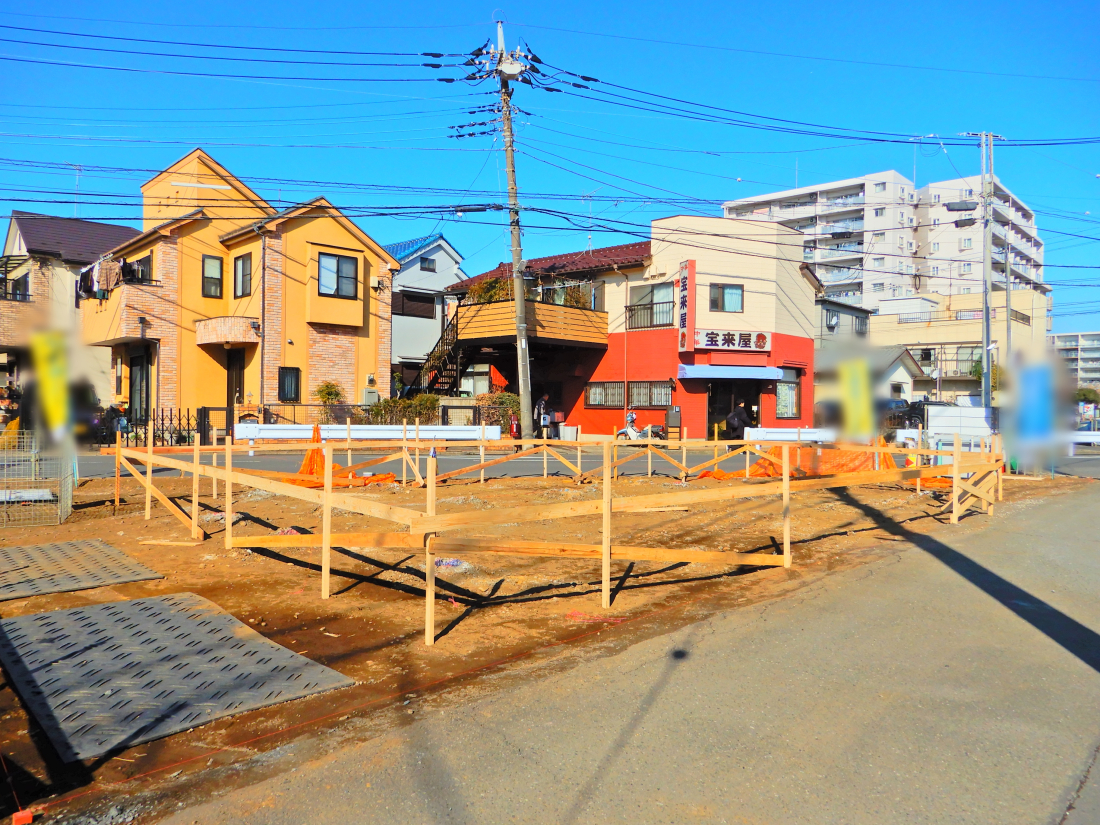 �O�ʓ��H�܂ތ��n�ʐ^ -