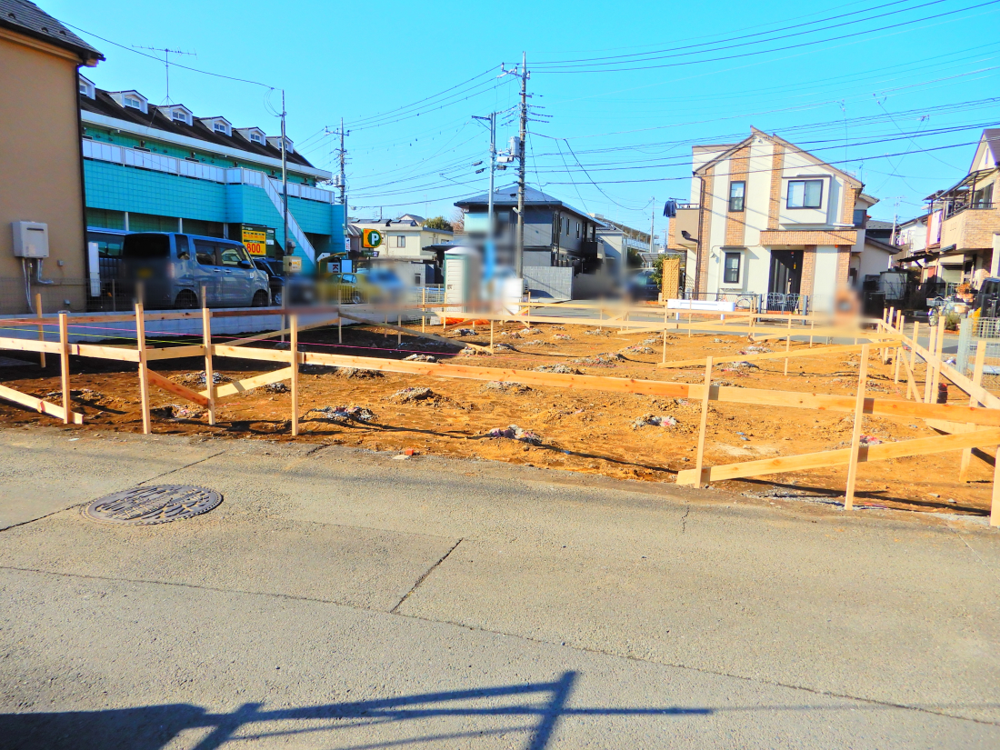 �O�ʓ��H�܂ތ��n�ʐ^ -