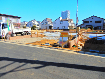 �O�ʓ��H�܂ތ��n�ʐ^ -