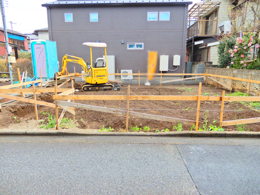 �O�ʓ��H�܂ތ��n�ʐ^ -