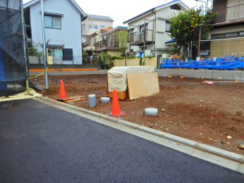 �O�ʓ��H�܂ތ��n�ʐ^ -