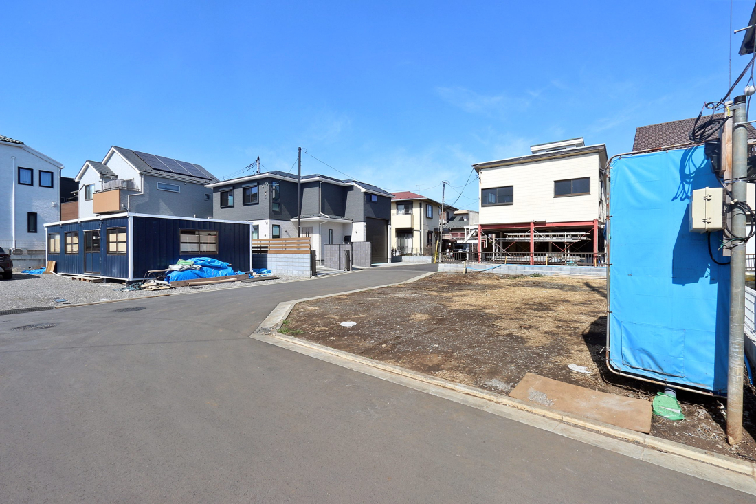 �O�ʓ��H�܂ތ��n�ʐ^ -